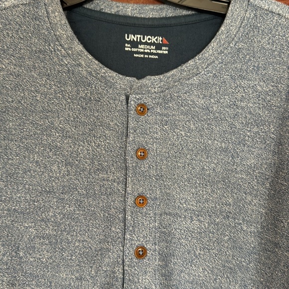 UNTUCKit French Terry Urey Stretch Heather Blue Button Placket Henley. Medium. - Picture 2 of 6